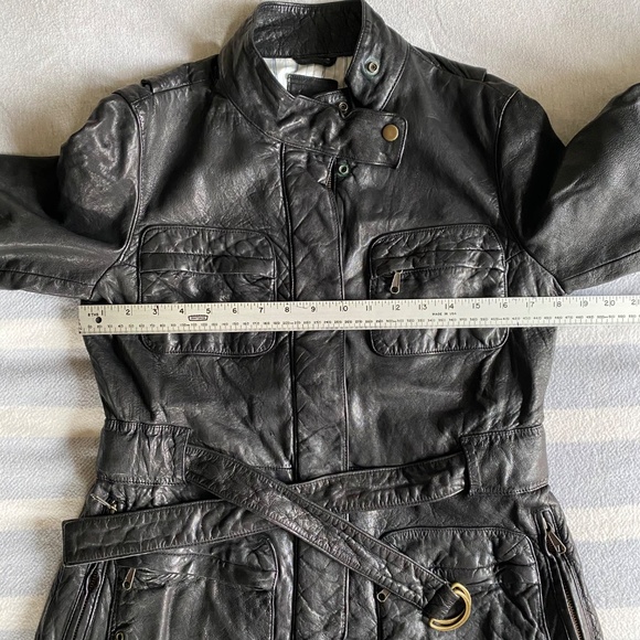 Vintage Gap black leather belted jacket, zipper and snap front Size M *LIKE NEW* - Picture 13 of 16